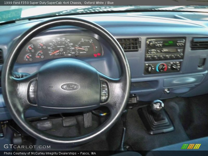 Oxford White / Blue 1999 Ford F350 Super Duty SuperCab 4x4 Chassis