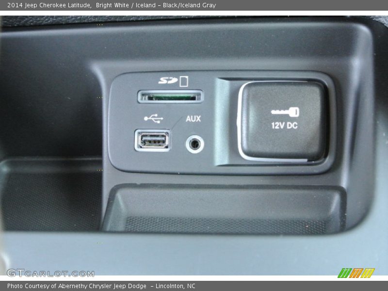 Bright White / Iceland - Black/Iceland Gray 2014 Jeep Cherokee Latitude
