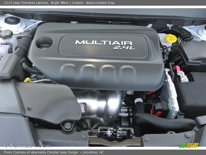 Bright White / Iceland - Black/Iceland Gray 2014 Jeep Cherokee Latitude