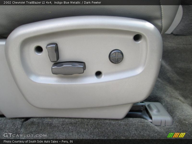 Indigo Blue Metallic / Dark Pewter 2002 Chevrolet TrailBlazer LS 4x4