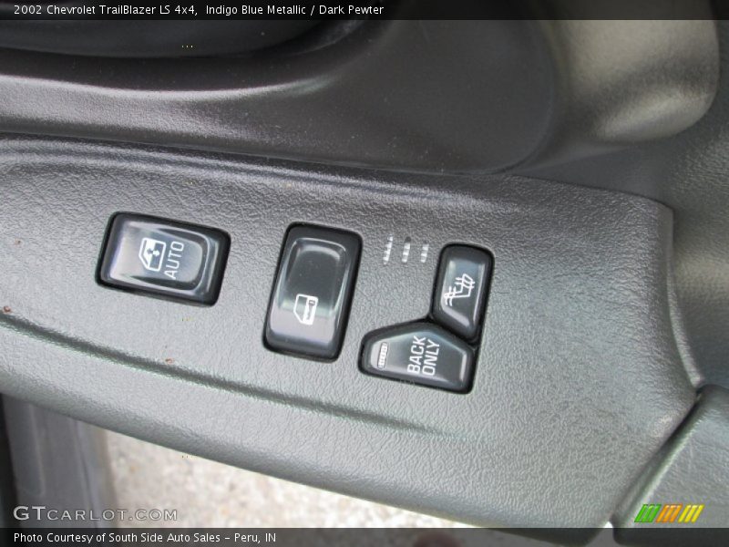 Indigo Blue Metallic / Dark Pewter 2002 Chevrolet TrailBlazer LS 4x4