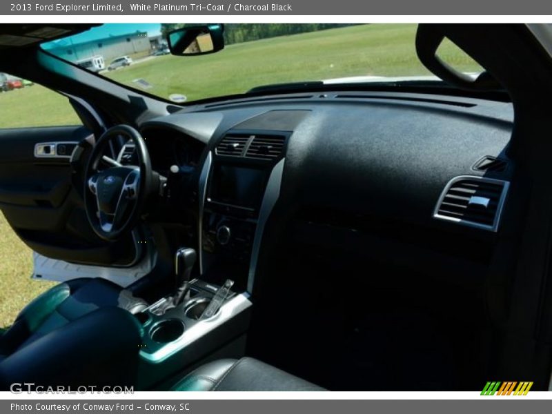 White Platinum Tri-Coat / Charcoal Black 2013 Ford Explorer Limited