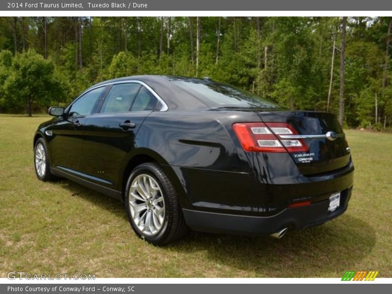 Tuxedo Black / Dune 2014 Ford Taurus Limited