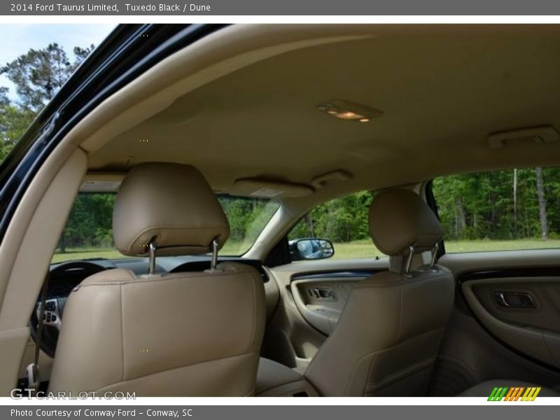 Tuxedo Black / Dune 2014 Ford Taurus Limited