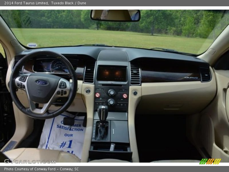 Tuxedo Black / Dune 2014 Ford Taurus Limited
