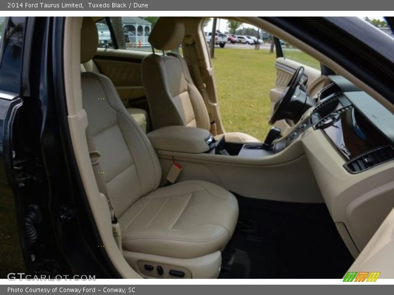 Tuxedo Black / Dune 2014 Ford Taurus Limited