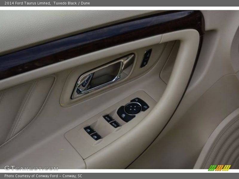 Tuxedo Black / Dune 2014 Ford Taurus Limited