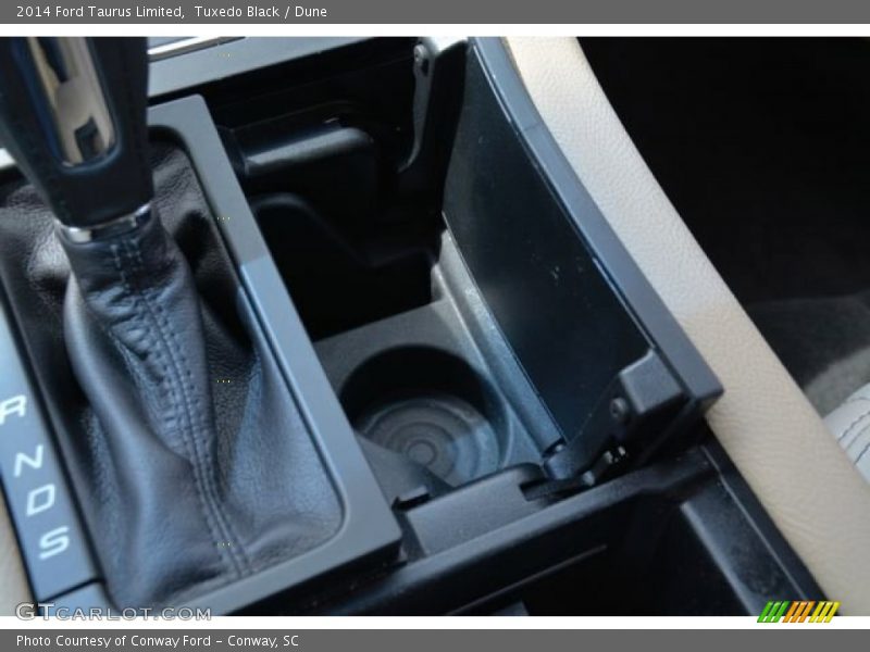 Tuxedo Black / Dune 2014 Ford Taurus Limited