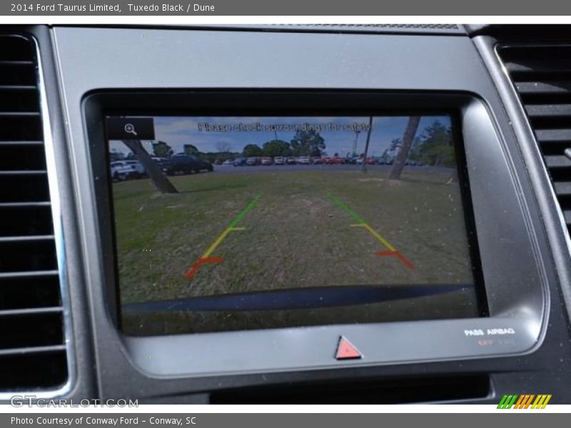 Tuxedo Black / Dune 2014 Ford Taurus Limited