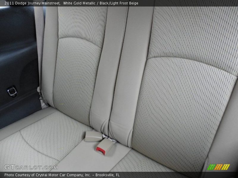 White Gold Metallic / Black/Light Frost Beige 2011 Dodge Journey Mainstreet