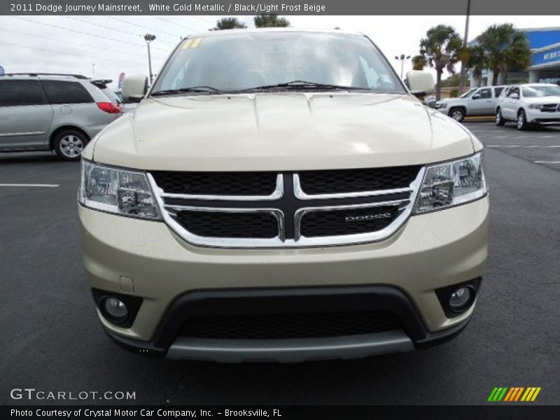 White Gold Metallic / Black/Light Frost Beige 2011 Dodge Journey Mainstreet