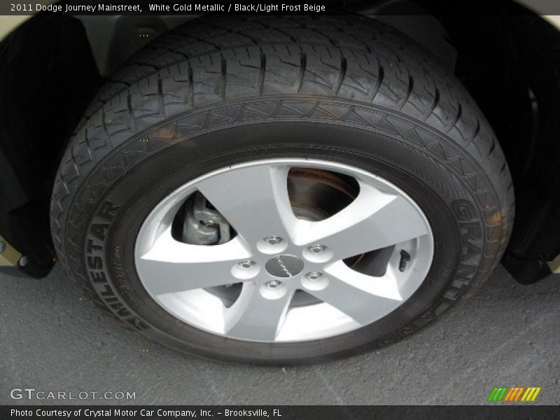 White Gold Metallic / Black/Light Frost Beige 2011 Dodge Journey Mainstreet