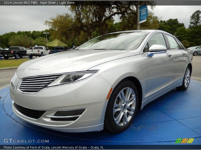 Ingot Silver / Light Dune 2014 Lincoln MKZ FWD