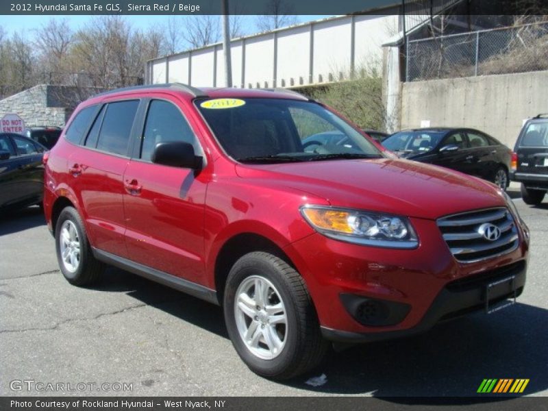 Front 3/4 View of 2012 Santa Fe GLS