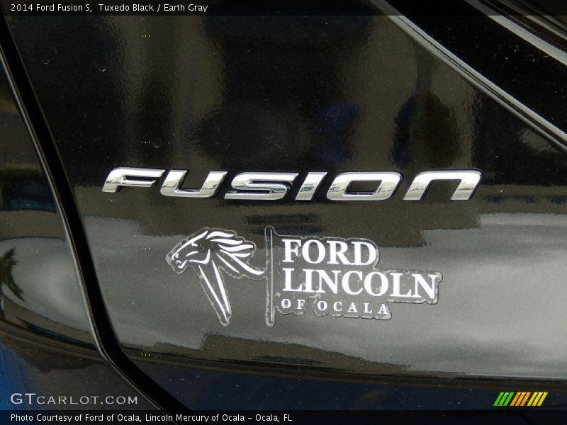 Tuxedo Black / Earth Gray 2014 Ford Fusion S
