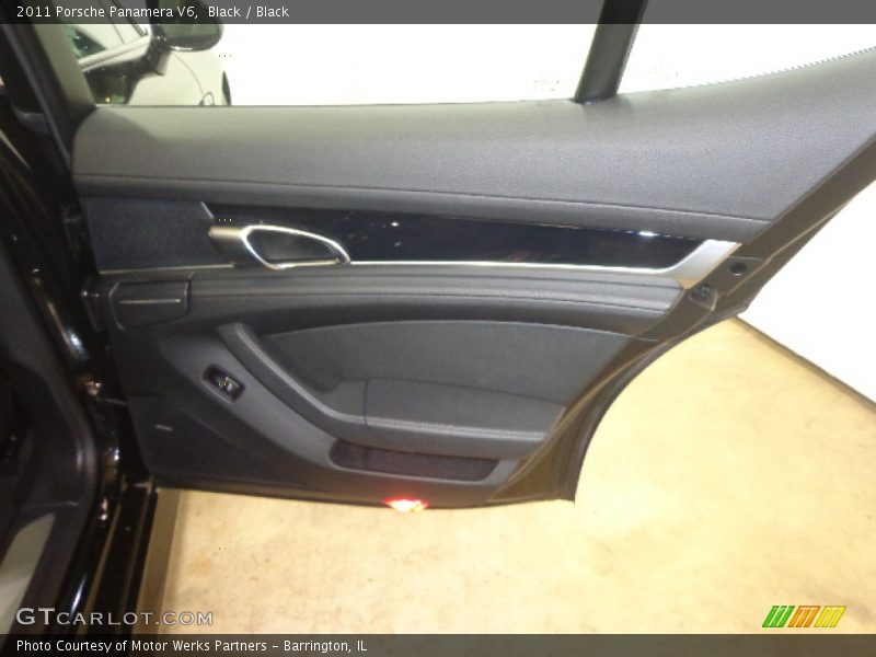 Black / Black 2011 Porsche Panamera V6