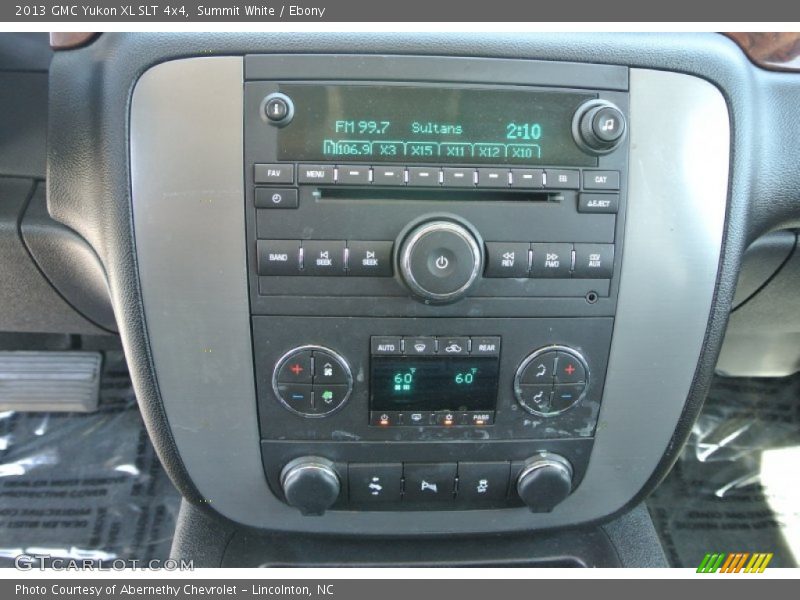 Summit White / Ebony 2013 GMC Yukon XL SLT 4x4