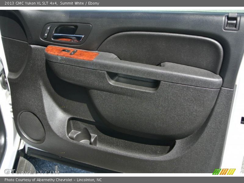 Summit White / Ebony 2013 GMC Yukon XL SLT 4x4
