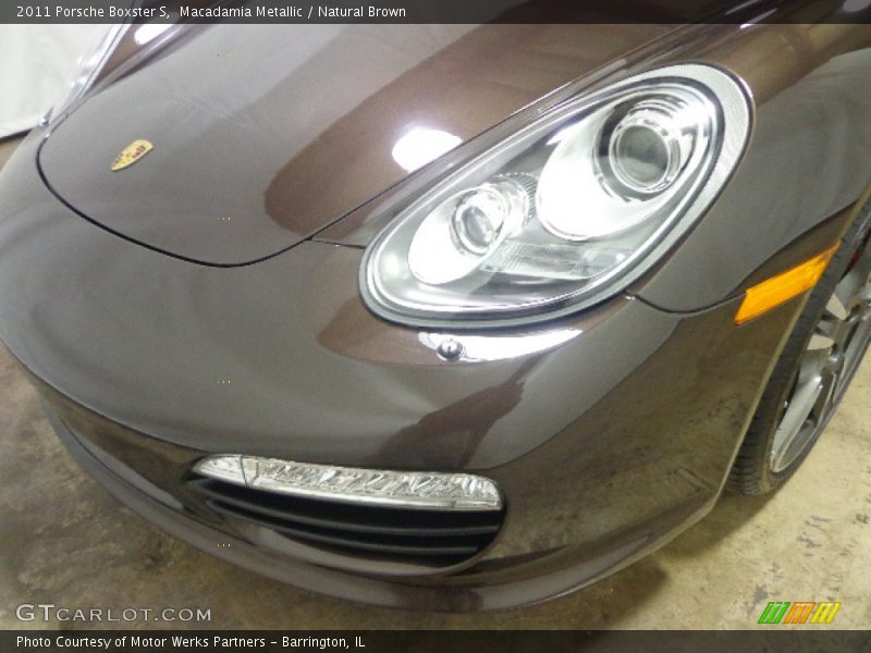 Macadamia Metallic / Natural Brown 2011 Porsche Boxster S