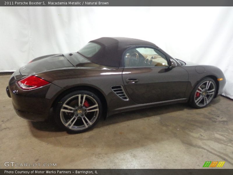 Macadamia Metallic / Natural Brown 2011 Porsche Boxster S