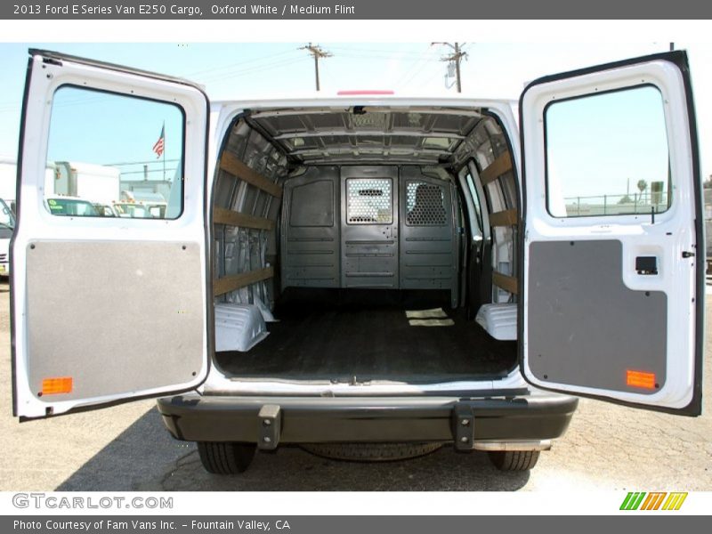 Oxford White / Medium Flint 2013 Ford E Series Van E250 Cargo