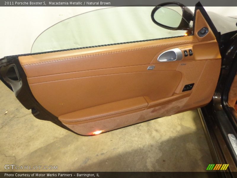 Macadamia Metallic / Natural Brown 2011 Porsche Boxster S