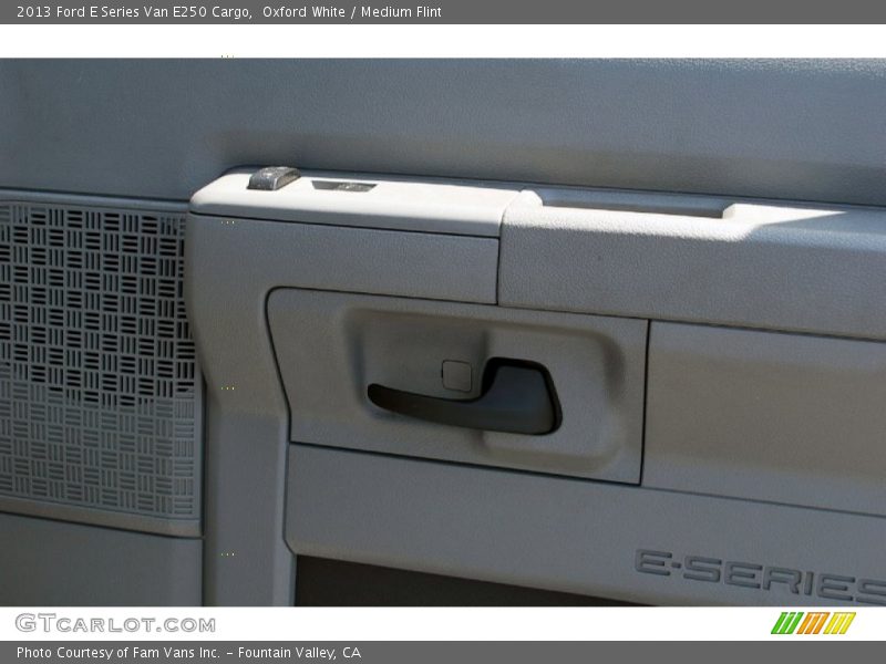 Oxford White / Medium Flint 2013 Ford E Series Van E250 Cargo