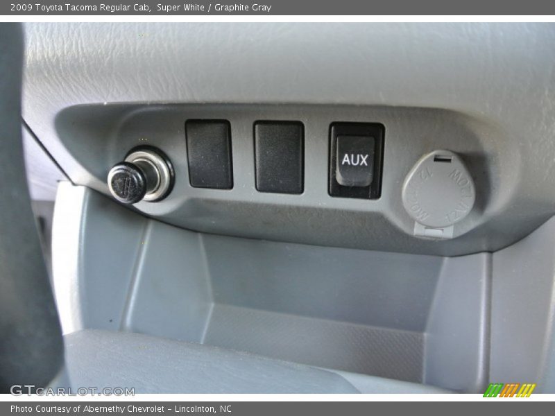 Super White / Graphite Gray 2009 Toyota Tacoma Regular Cab