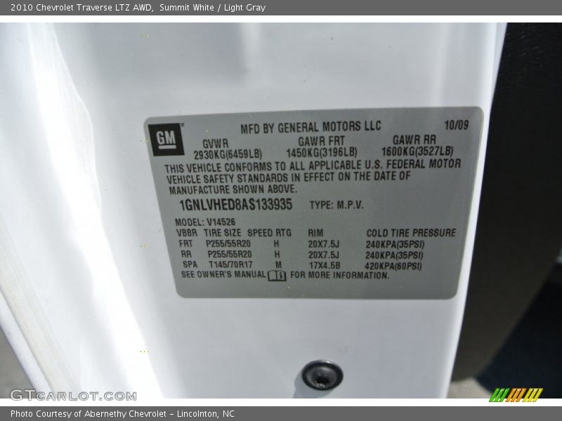 Summit White / Light Gray 2010 Chevrolet Traverse LTZ AWD