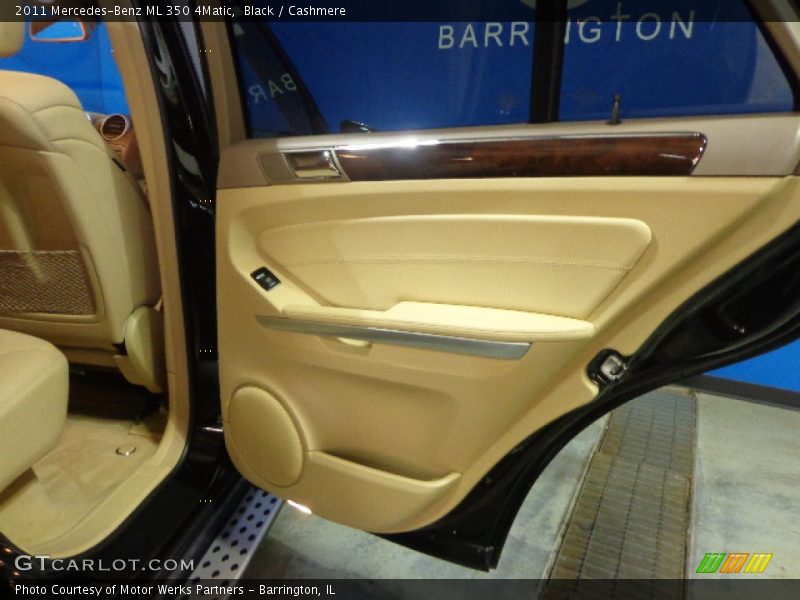 Black / Cashmere 2011 Mercedes-Benz ML 350 4Matic