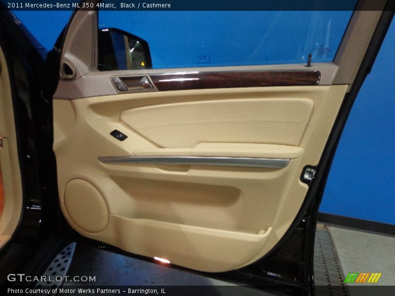 Black / Cashmere 2011 Mercedes-Benz ML 350 4Matic