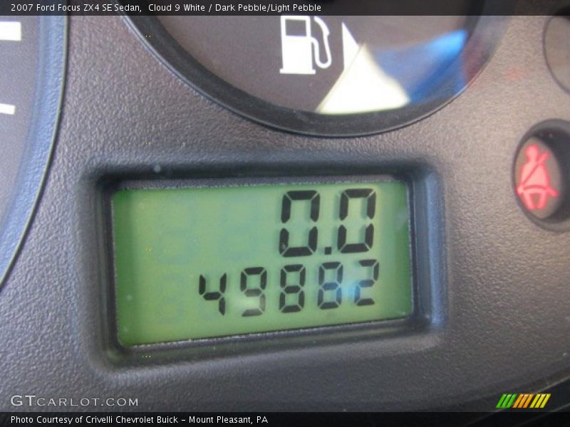 Cloud 9 White / Dark Pebble/Light Pebble 2007 Ford Focus ZX4 SE Sedan