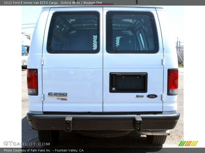 Oxford White / Medium Flint 2013 Ford E Series Van E250 Cargo