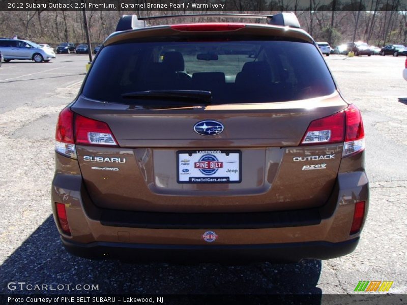 Caramel Bronze Pearl / Warm Ivory 2012 Subaru Outback 2.5i Premium