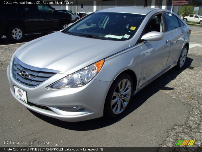 Radiant Silver / Gray 2011 Hyundai Sonata SE