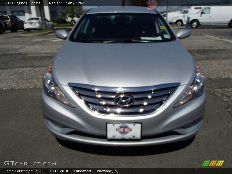 Radiant Silver / Gray 2011 Hyundai Sonata SE