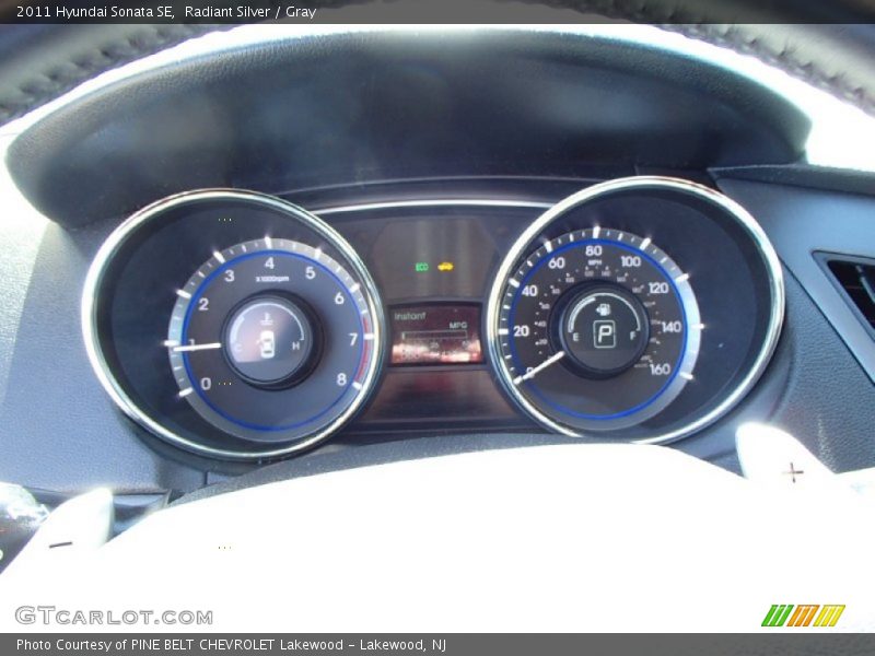 Radiant Silver / Gray 2011 Hyundai Sonata SE