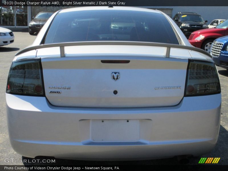 Bright Silver Metallic / Dark Slate Gray 2010 Dodge Charger Rallye AWD