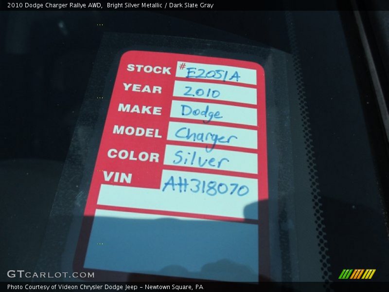 Bright Silver Metallic / Dark Slate Gray 2010 Dodge Charger Rallye AWD