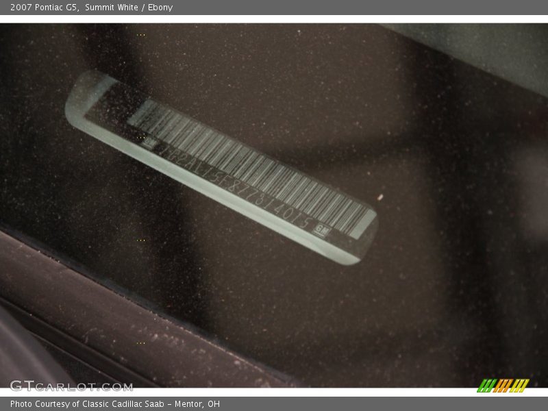 Summit White / Ebony 2007 Pontiac G5