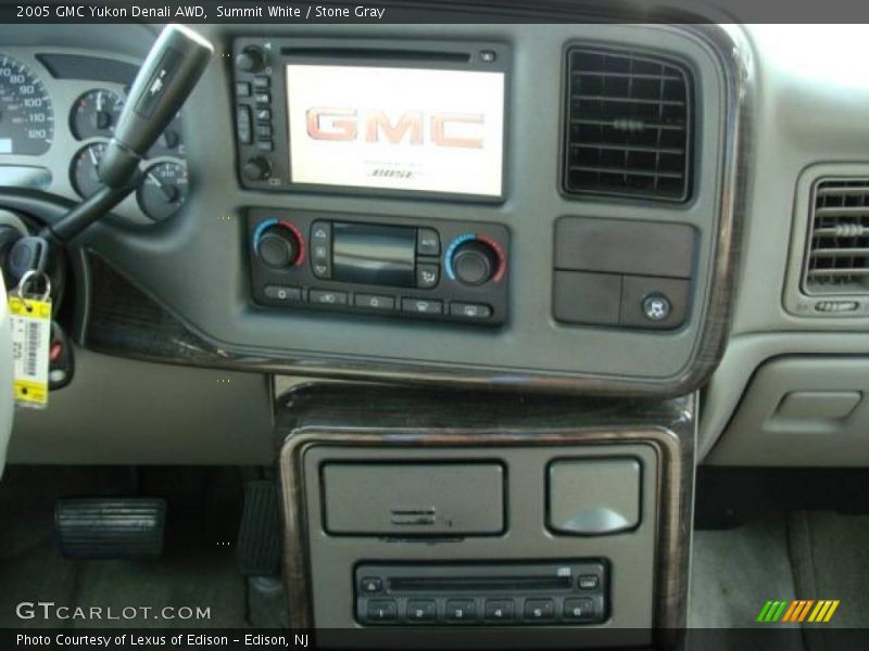 Summit White / Stone Gray 2005 GMC Yukon Denali AWD