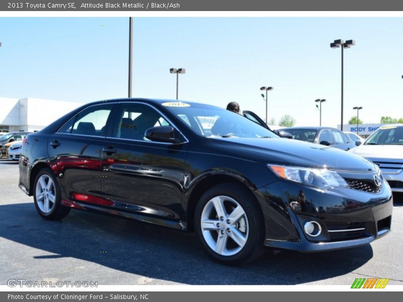 Attitude Black Metallic / Black/Ash 2013 Toyota Camry SE