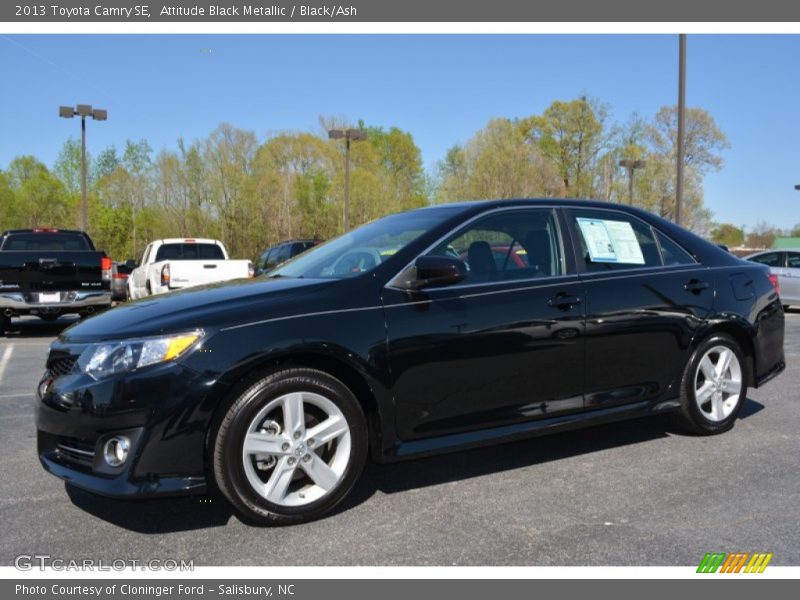 Attitude Black Metallic / Black/Ash 2013 Toyota Camry SE