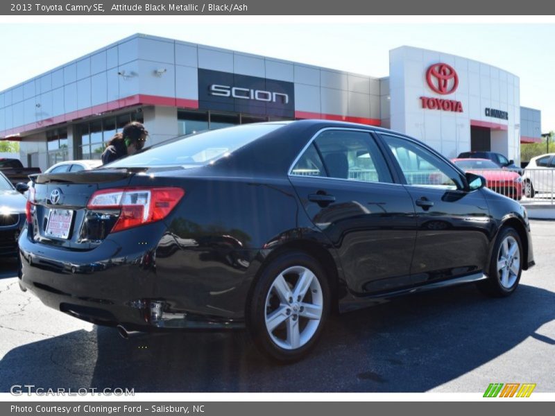 Attitude Black Metallic / Black/Ash 2013 Toyota Camry SE