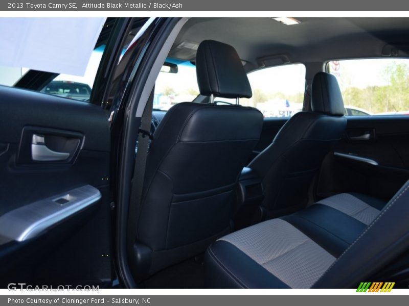 Attitude Black Metallic / Black/Ash 2013 Toyota Camry SE