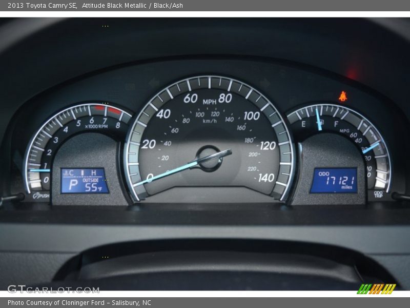 Attitude Black Metallic / Black/Ash 2013 Toyota Camry SE