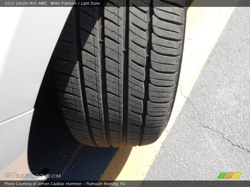 White Platinum / Light Dune 2013 Lincoln MKS AWD