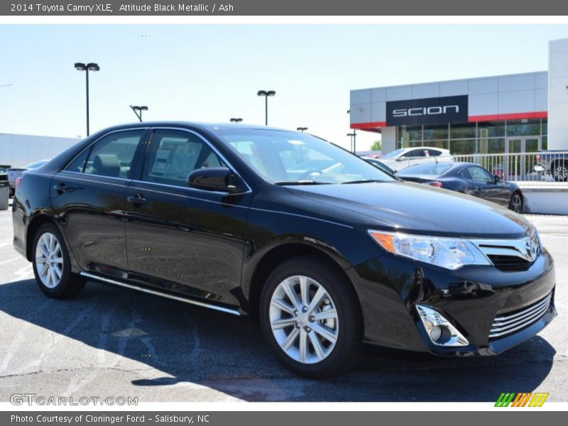 Attitude Black Metallic / Ash 2014 Toyota Camry XLE