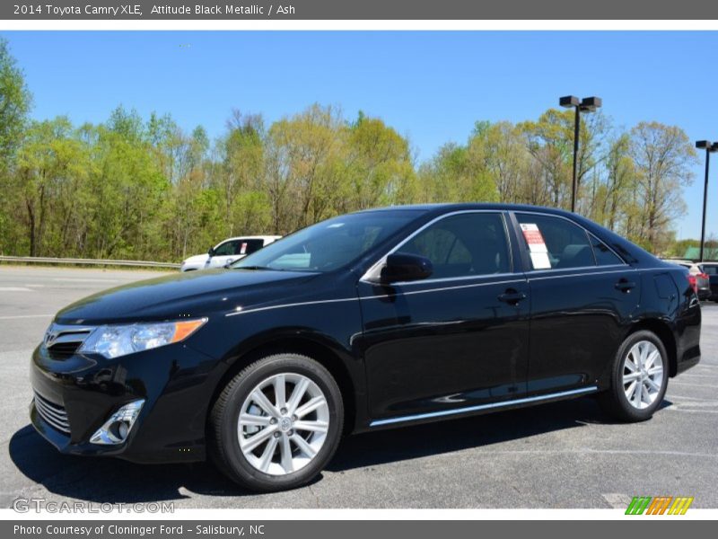 Attitude Black Metallic / Ash 2014 Toyota Camry XLE