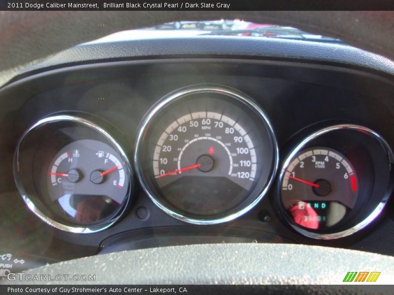 Brilliant Black Crystal Pearl / Dark Slate Gray 2011 Dodge Caliber Mainstreet